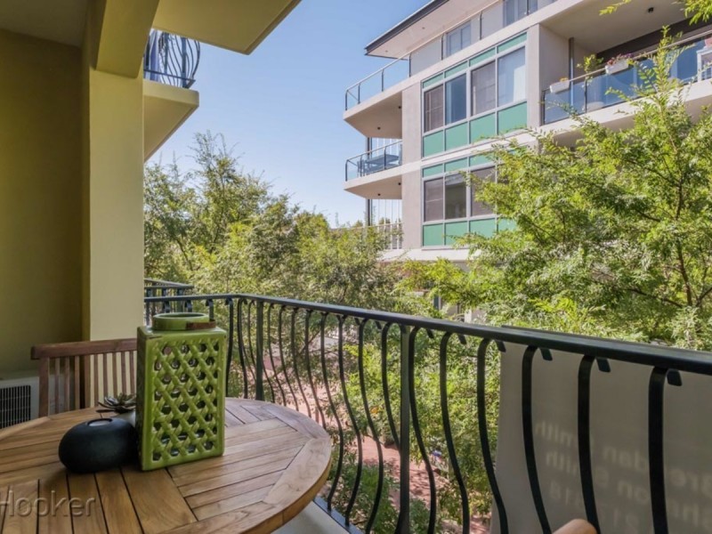 9/25 Eastbrook Terrace, East Perth WA 6004