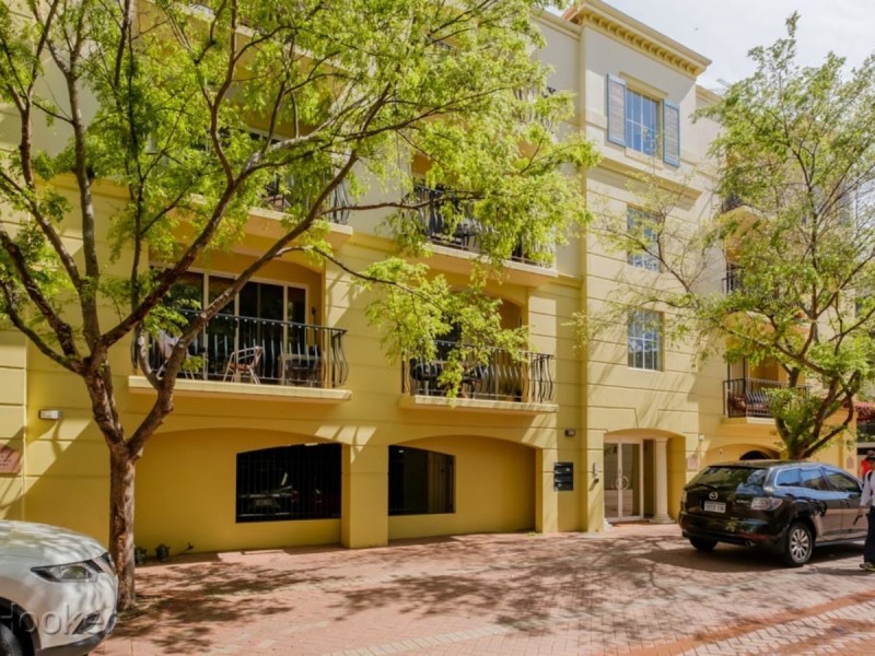 9/25 Eastbrook Terrace, East Perth WA 6004