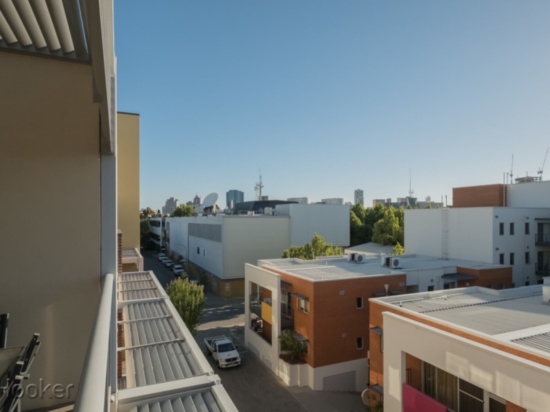 17/128 Brown Street, East Perth WA 6004