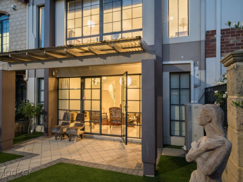 8 Haig Park Circle, East Perth WA 6004