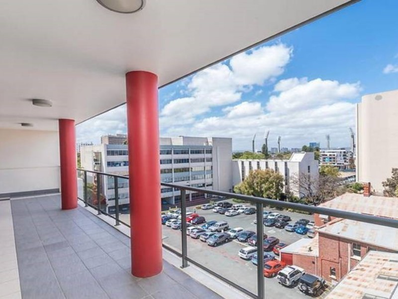 51/118 Adelaide Terrace, East Perth WA 6004