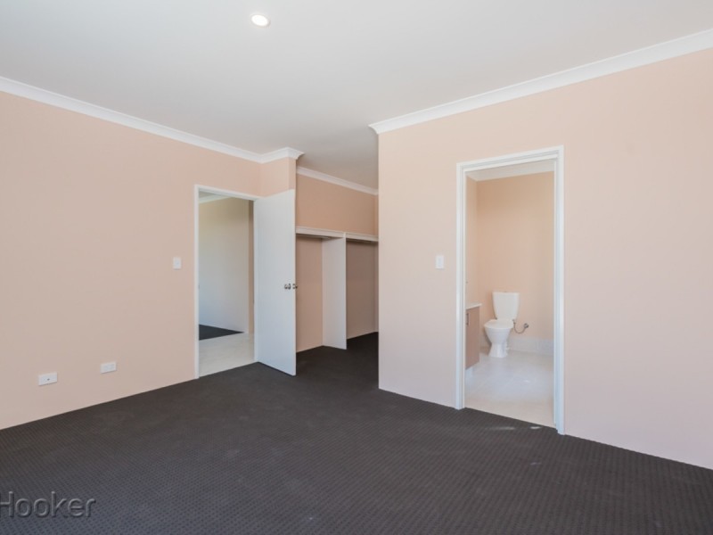 37 Miramar Way, Piara Waters WA 6112