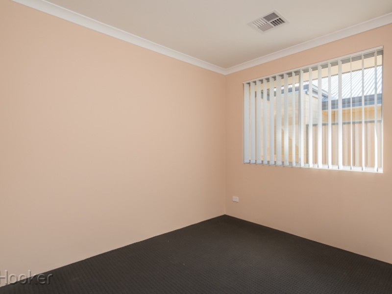 37 Miramar Way, Piara Waters WA 6112