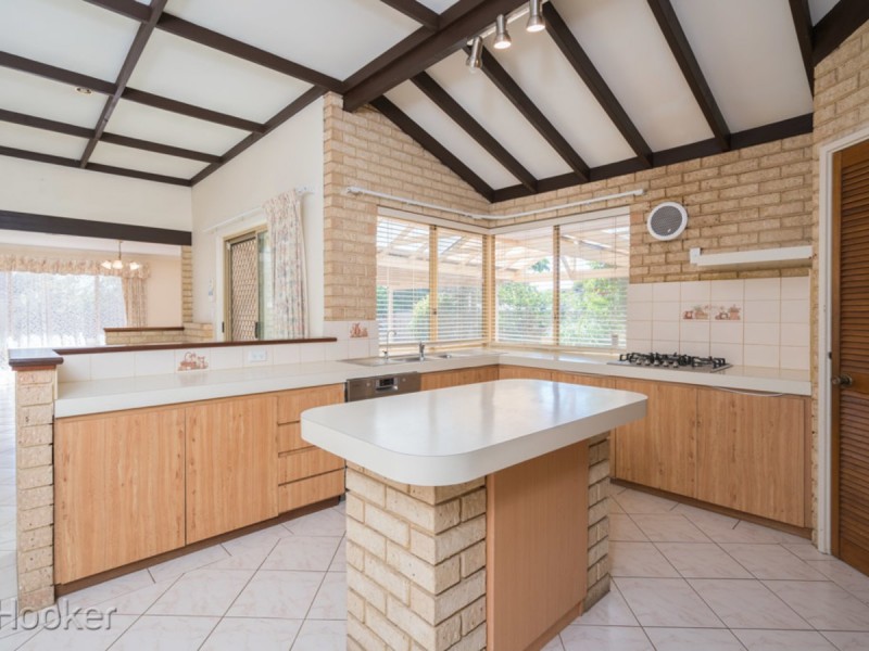 6 Heatherlea Parkway, Leeming WA 6149