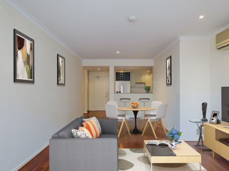 4/26 Saunders Street, East Perth WA 6004