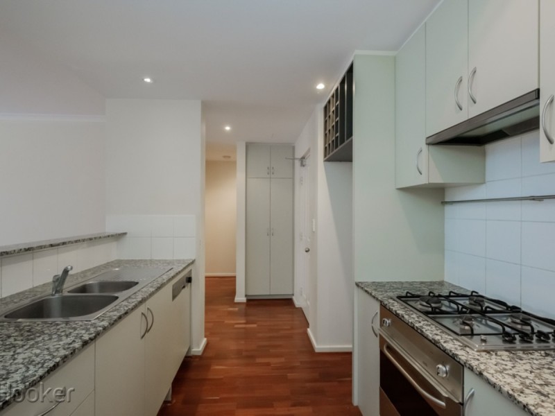 4/26 Saunders Street, East Perth WA 6004