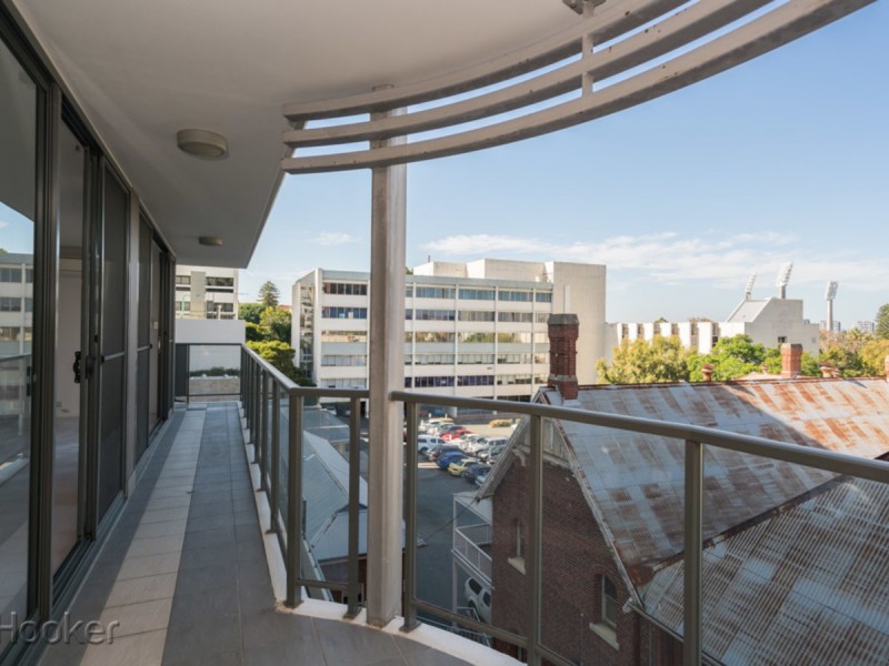 19/118 Adelaide Terrace, East Perth WA 6004