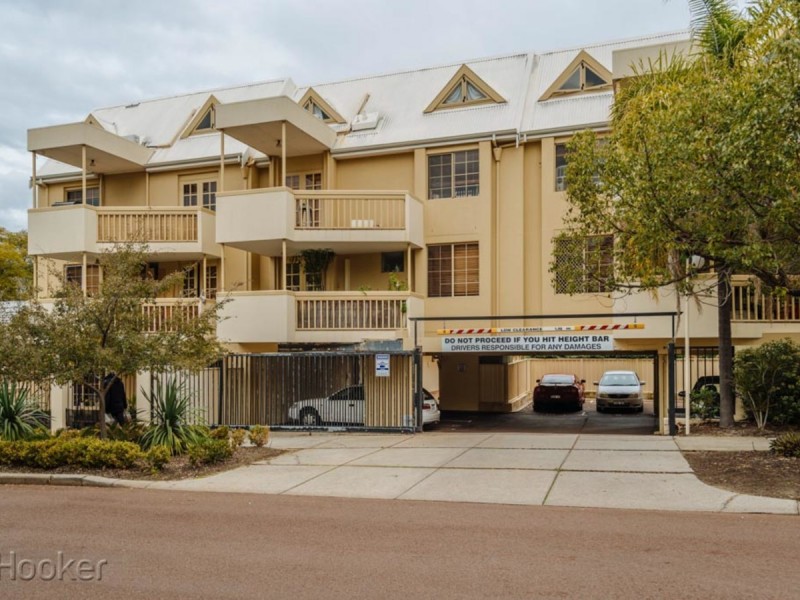 40/22 Nile Street, East Perth WA 6004