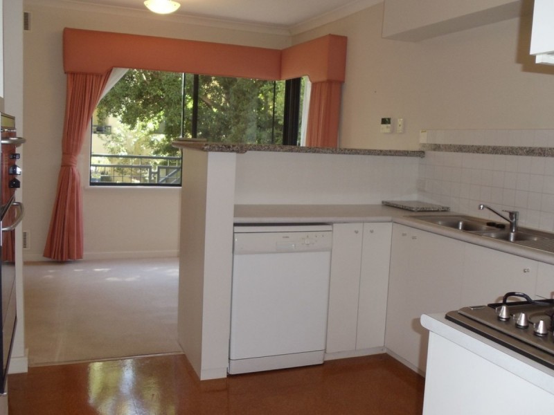 4/24 Constitution Street, East Perth WA 6004