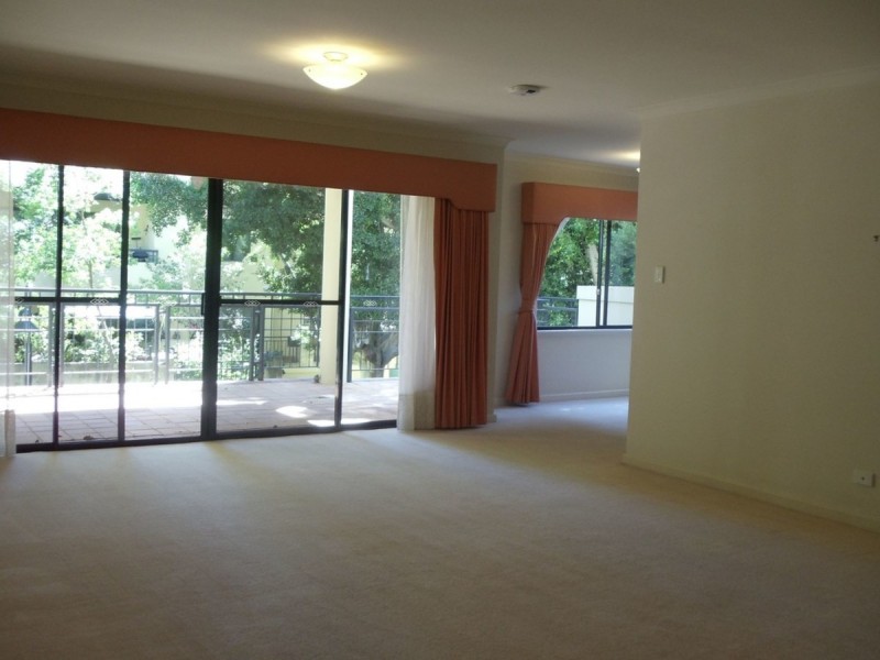 4/24 Constitution Street, East Perth WA 6004