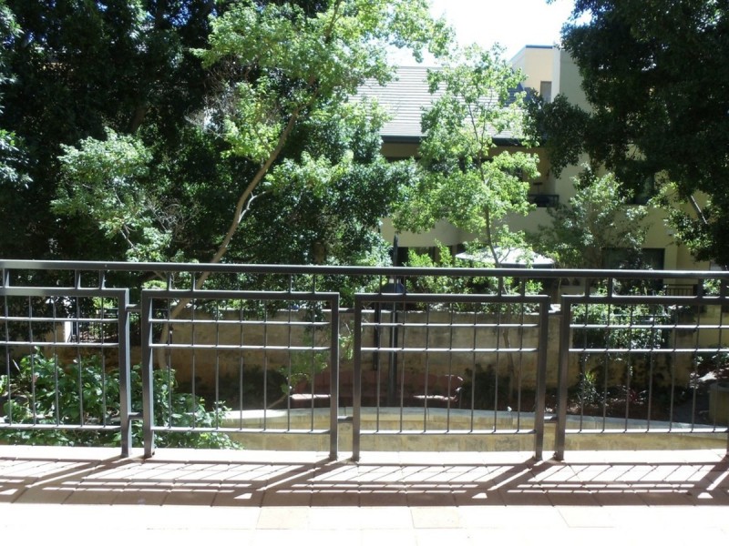 4/24 Constitution Street, East Perth WA 6004