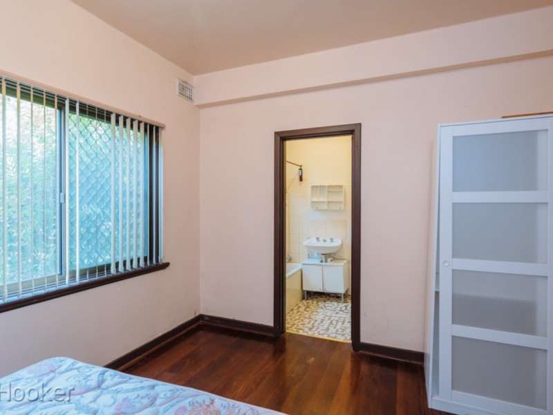 2/126 Terrace Road, Perth WA 6000