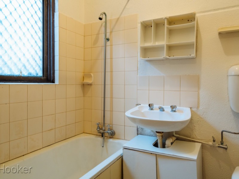 2/126 Terrace Road, Perth WA 6000