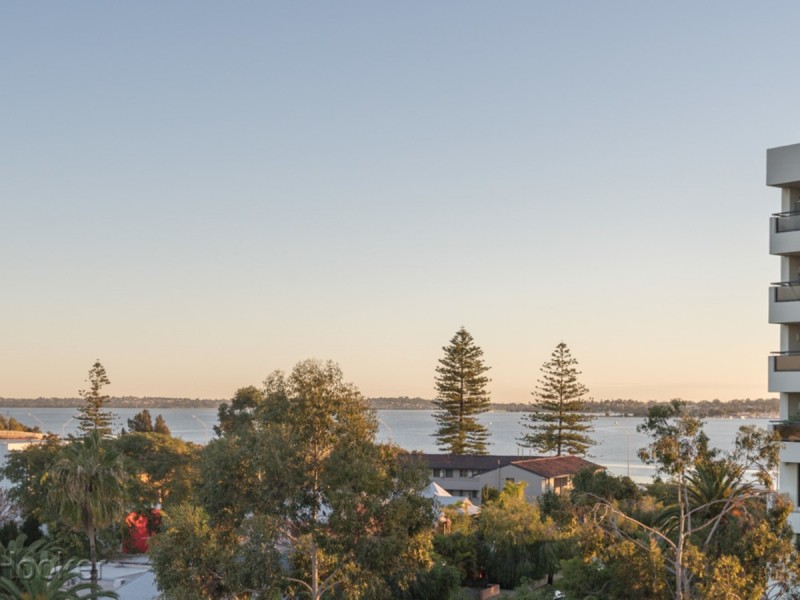 25/23 Bowman Street, South Perth WA 6151