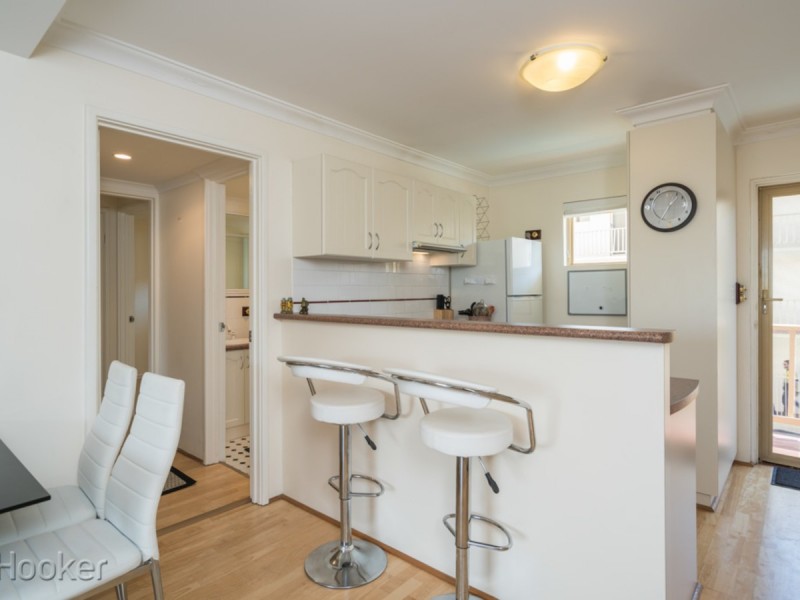 33/22 Nile Street, East Perth WA 6004