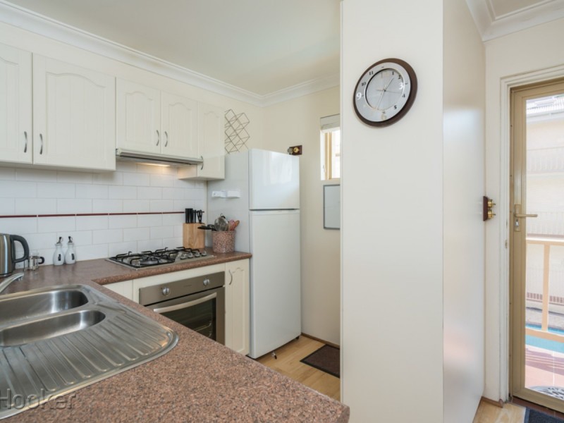 33/22 Nile Street, East Perth WA 6004