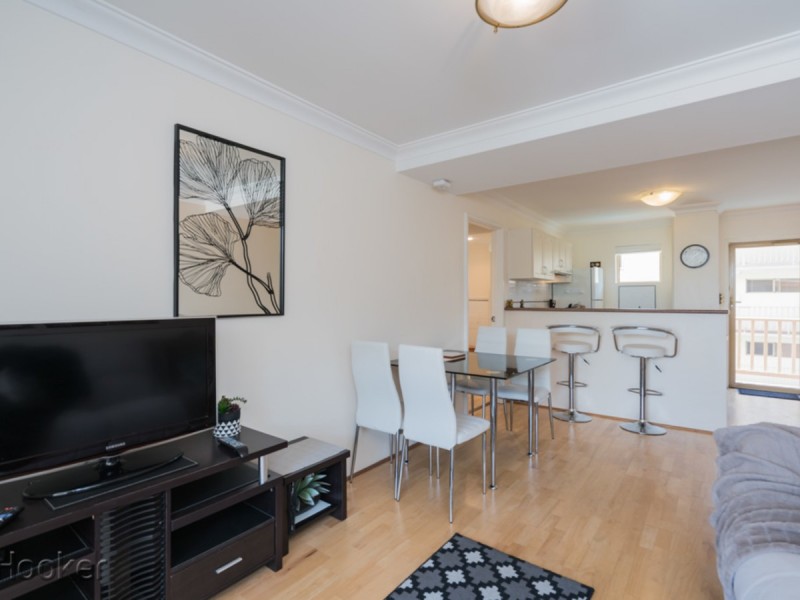 33/22 Nile Street, East Perth WA 6004