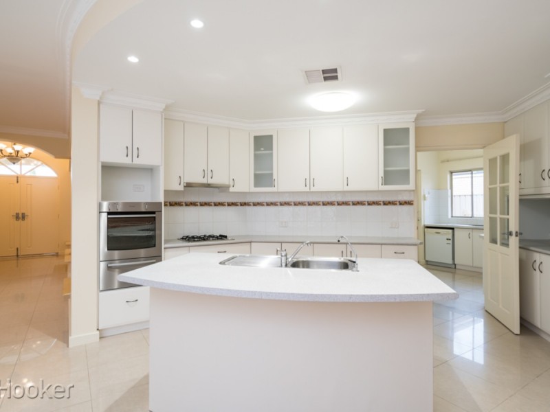 37 Central Park Avenue, Canning Vale WA 6155