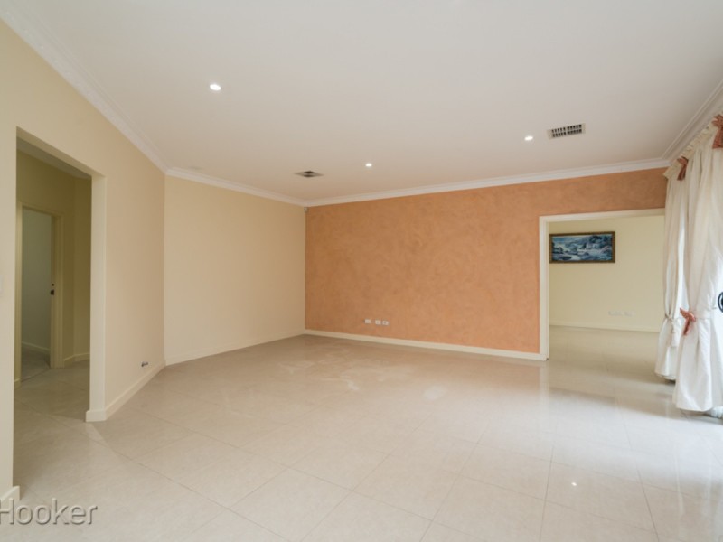 37 Central Park Avenue, Canning Vale WA 6155