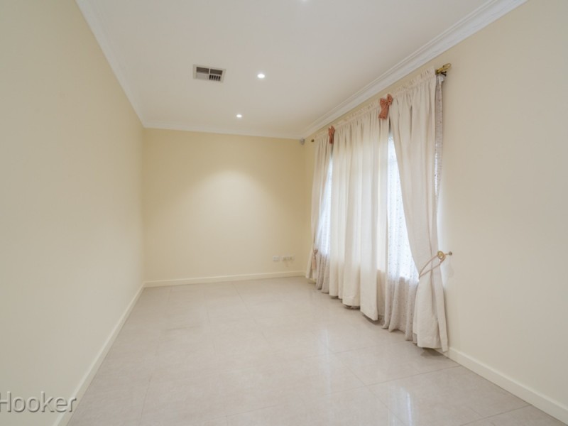 37 Central Park Avenue, Canning Vale WA 6155