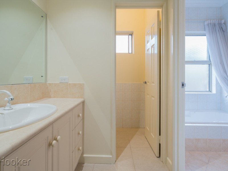 37 Central Park Avenue, Canning Vale WA 6155