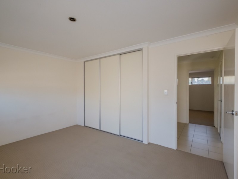16b Lowes Street, Cloverdale WA 6105