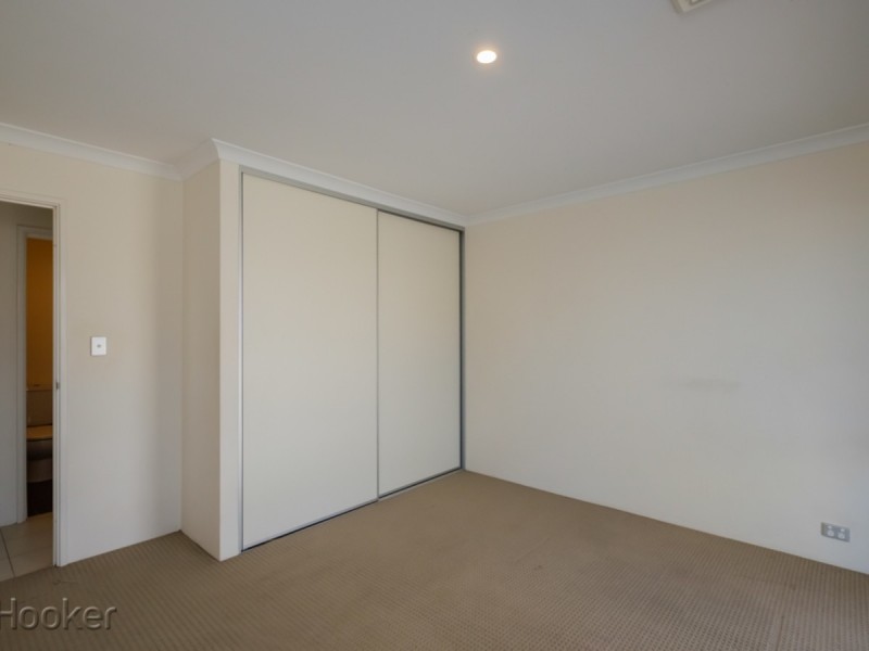 16b Lowes Street, Cloverdale WA 6105