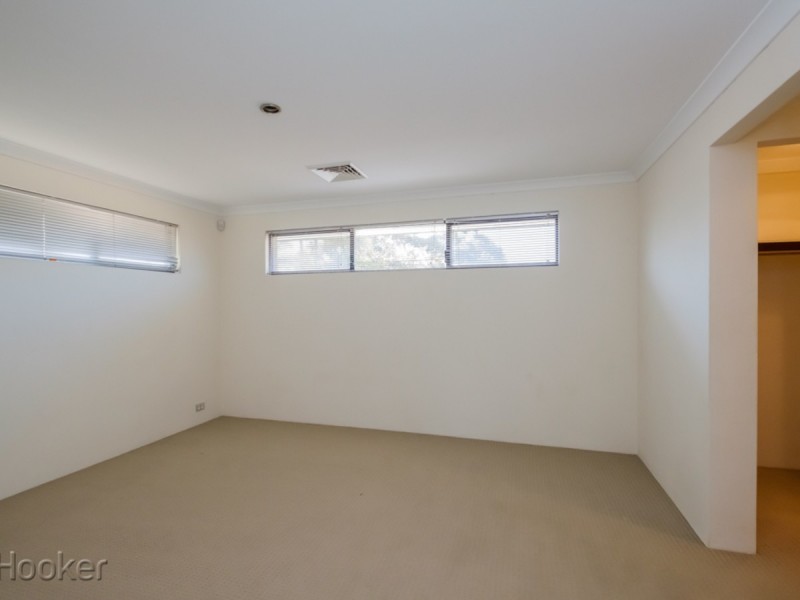 16b Lowes Street, Cloverdale WA 6105