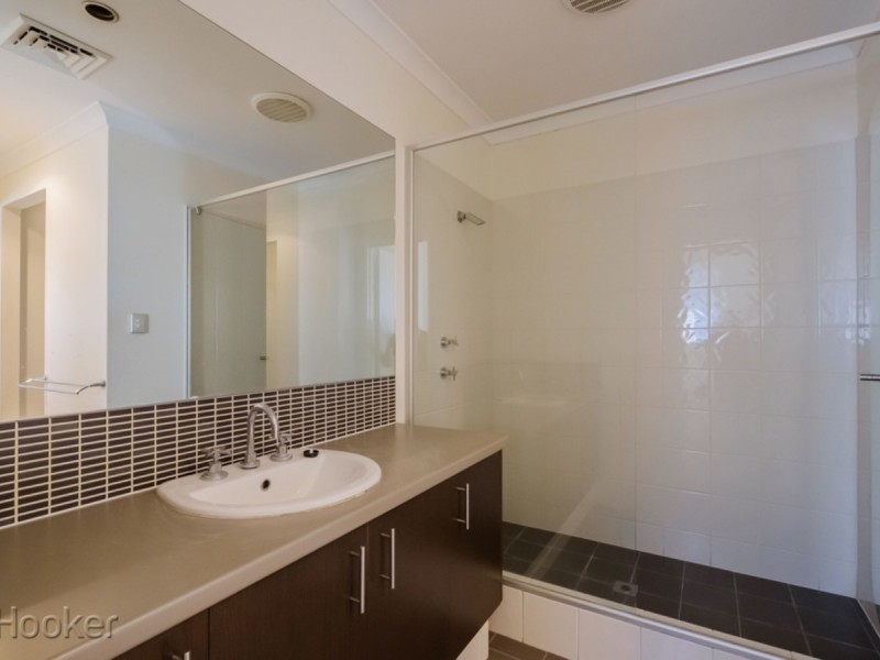 16b Lowes Street, Cloverdale WA 6105