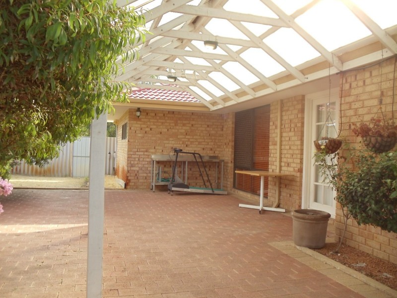 74 Luyer Avenue, East Cannington WA 6107