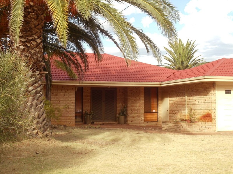 74 Luyer Avenue, East Cannington WA 6107