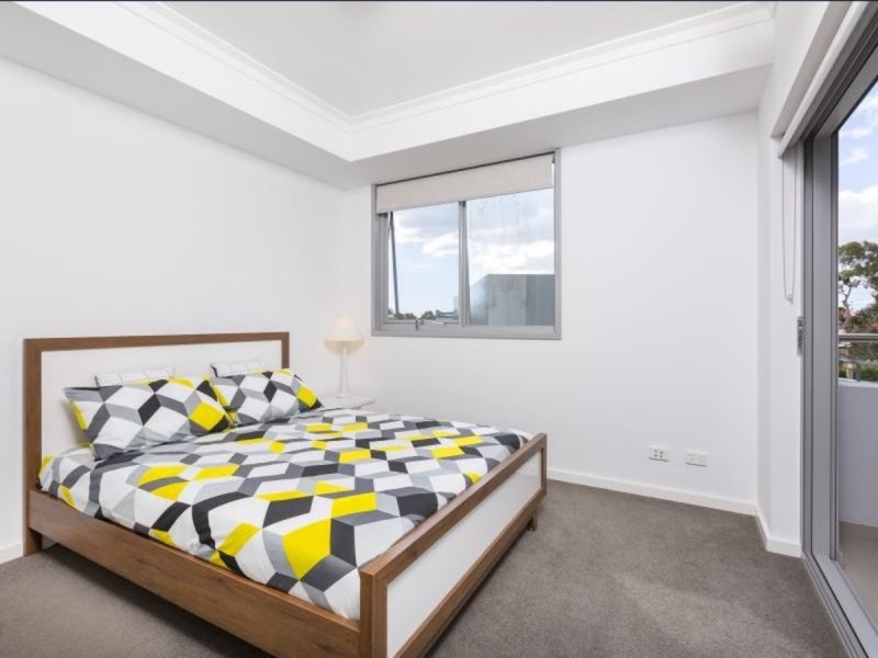 27/2 Rowe Avenue, Rivervale WA 6103