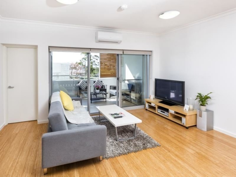 27/2 Rowe Avenue, Rivervale WA 6103