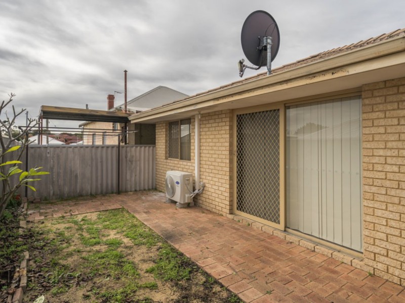 2/169 Shepperton Road, Victoria Park WA 6100