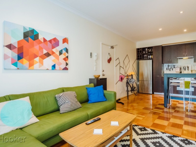 4/22 Saunders Street, East Perth WA 6004