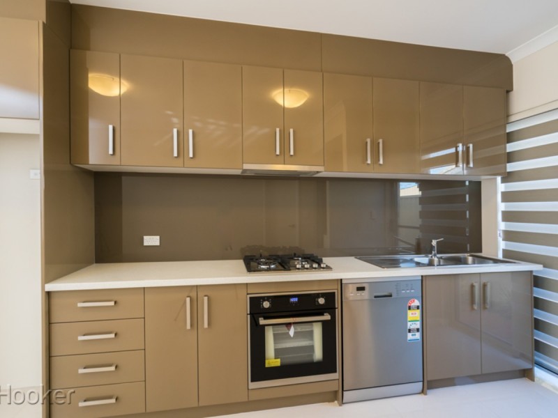 2/9 Henry Street, East Cannington WA 6107