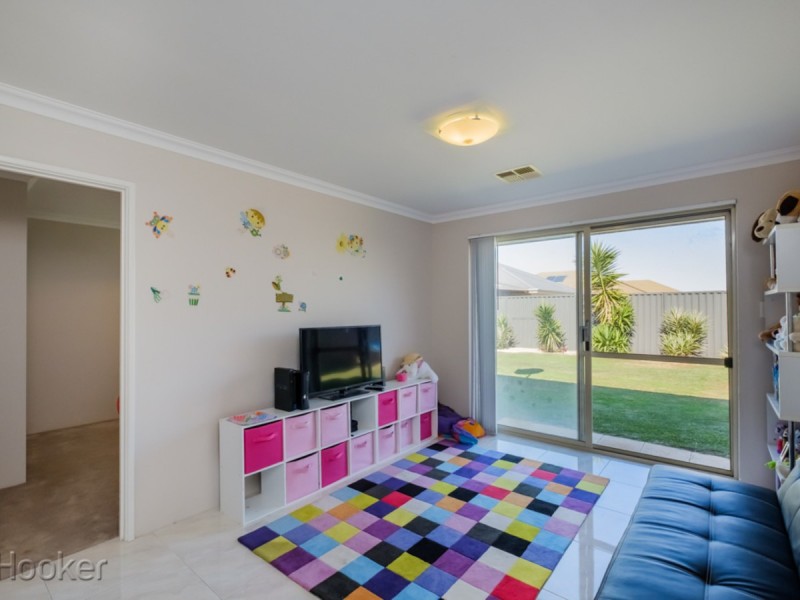 64 Wistful Parade, Aveley WA 6069