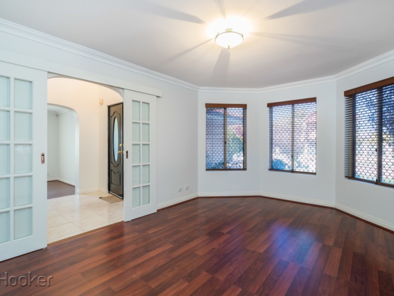 30 Waterside Crescent, Gwelup WA 6018