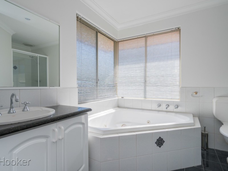 30 Waterside Crescent, Gwelup WA 6018