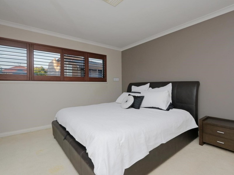 1A Haig Park Circle, East Perth WA 6004