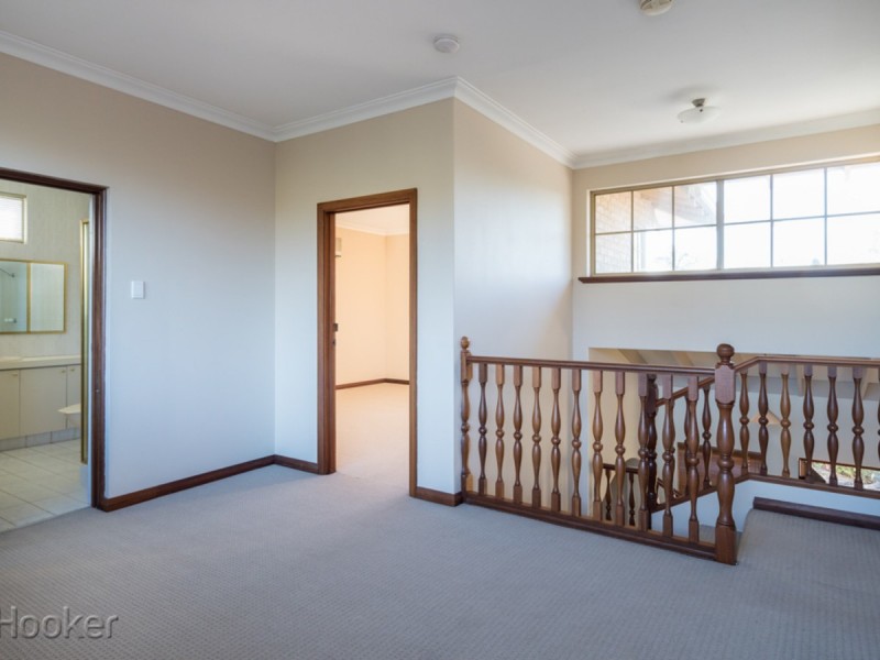 70 Kilkenny Circle, Waterford WA 6152