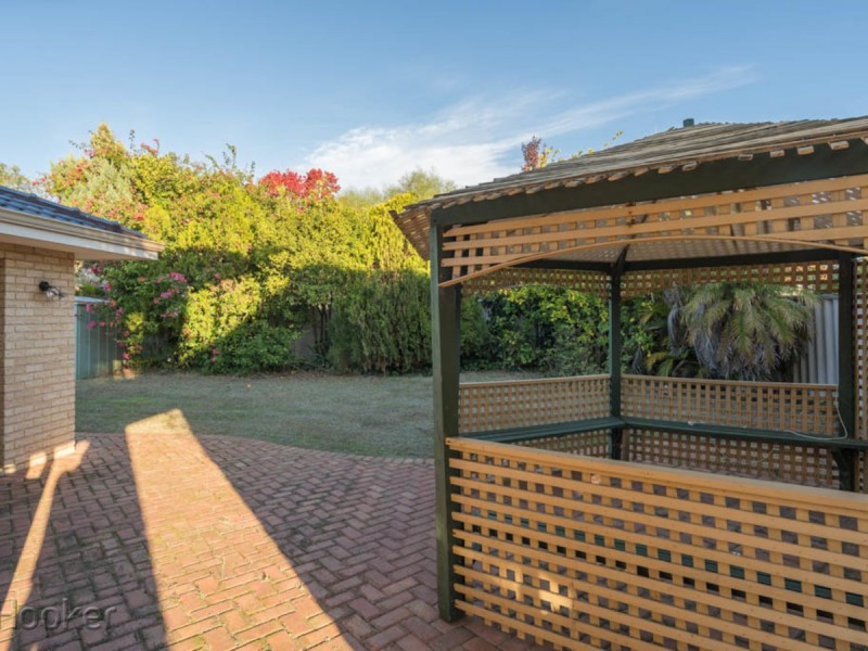 70 Kilkenny Circle, Waterford WA 6152