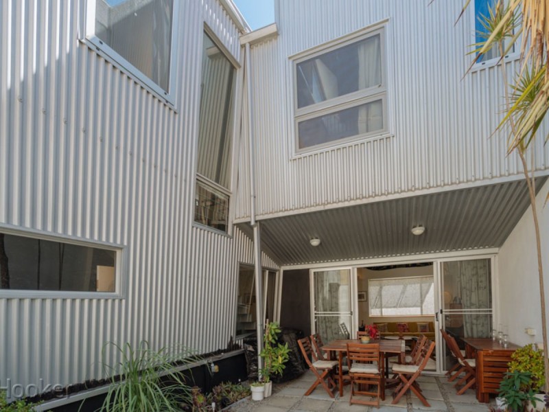 18 Tully Road, East Perth WA 6004