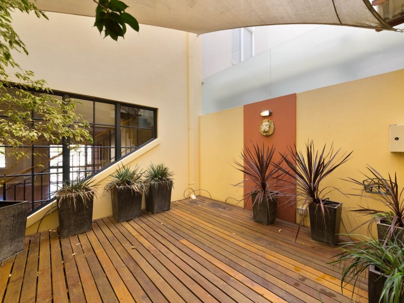 28 Henry Lawson Walk, East Perth WA 6004