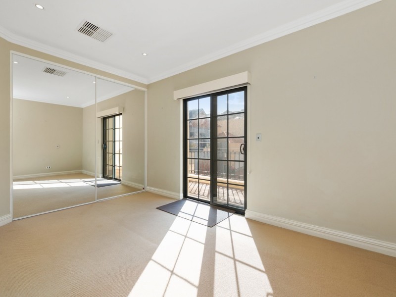 28 Henry Lawson Walk, East Perth WA 6004