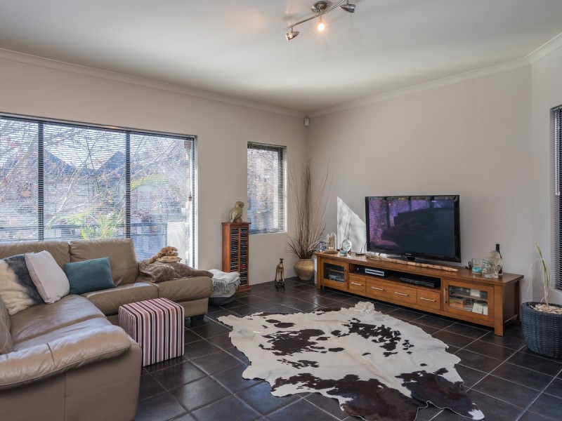 2/131 Royal Street, East Perth WA 6004