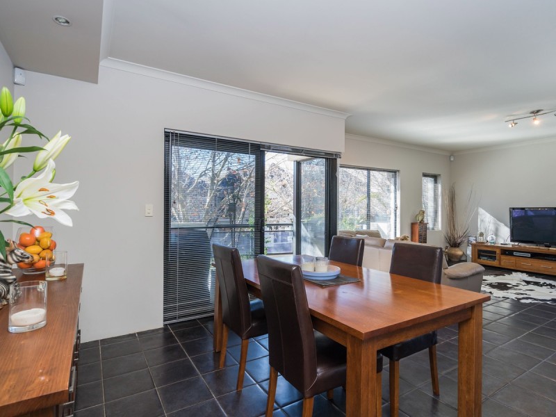 2/131 Royal Street, East Perth WA 6004