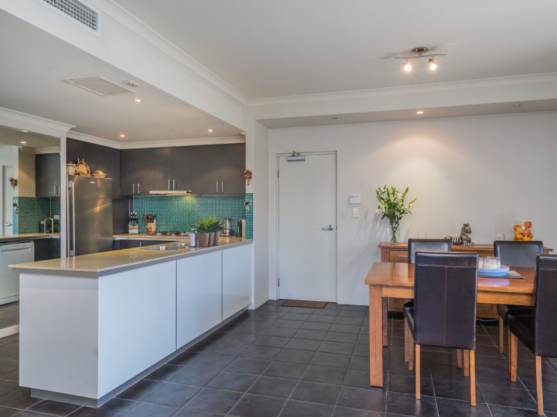 2/131 Royal Street, East Perth WA 6004