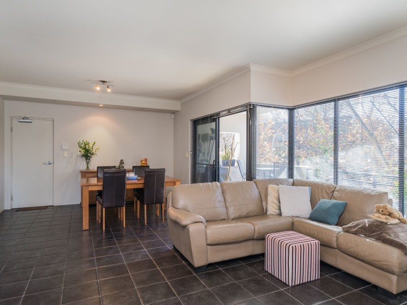 2/131 Royal Street, East Perth WA 6004