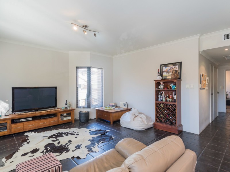 2/131 Royal Street, East Perth WA 6004